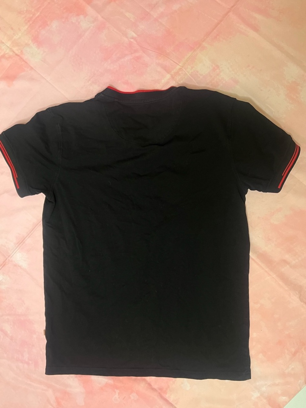 Bundle of 4 tees size Small - Picture 4 of 15